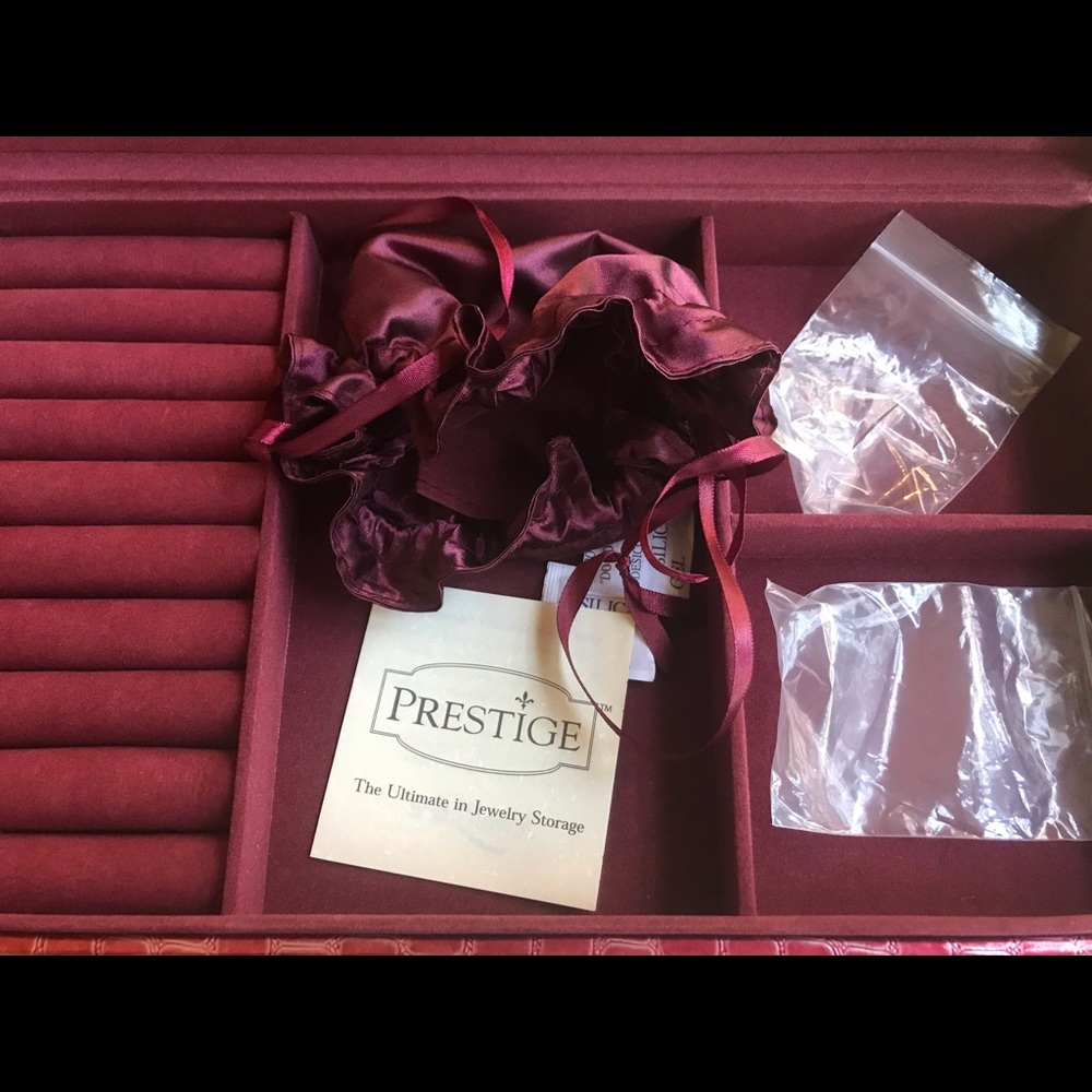 Prestige Jewelry Box
